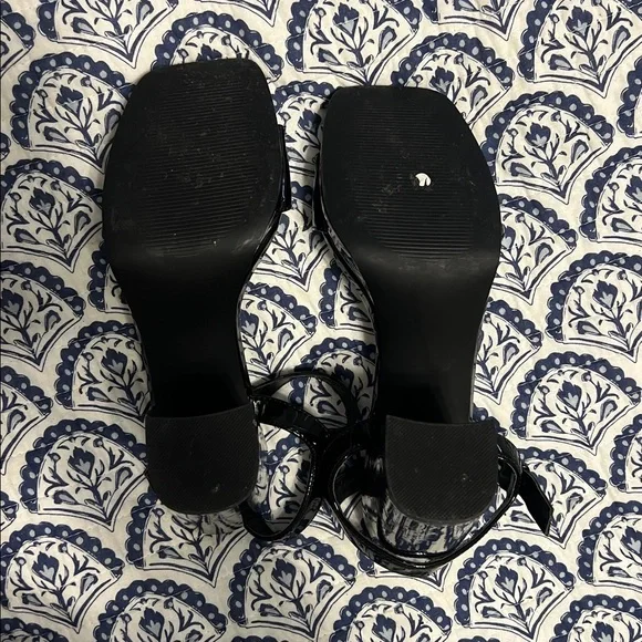 Steve Madden patent leather heels - Picture 7 of 9